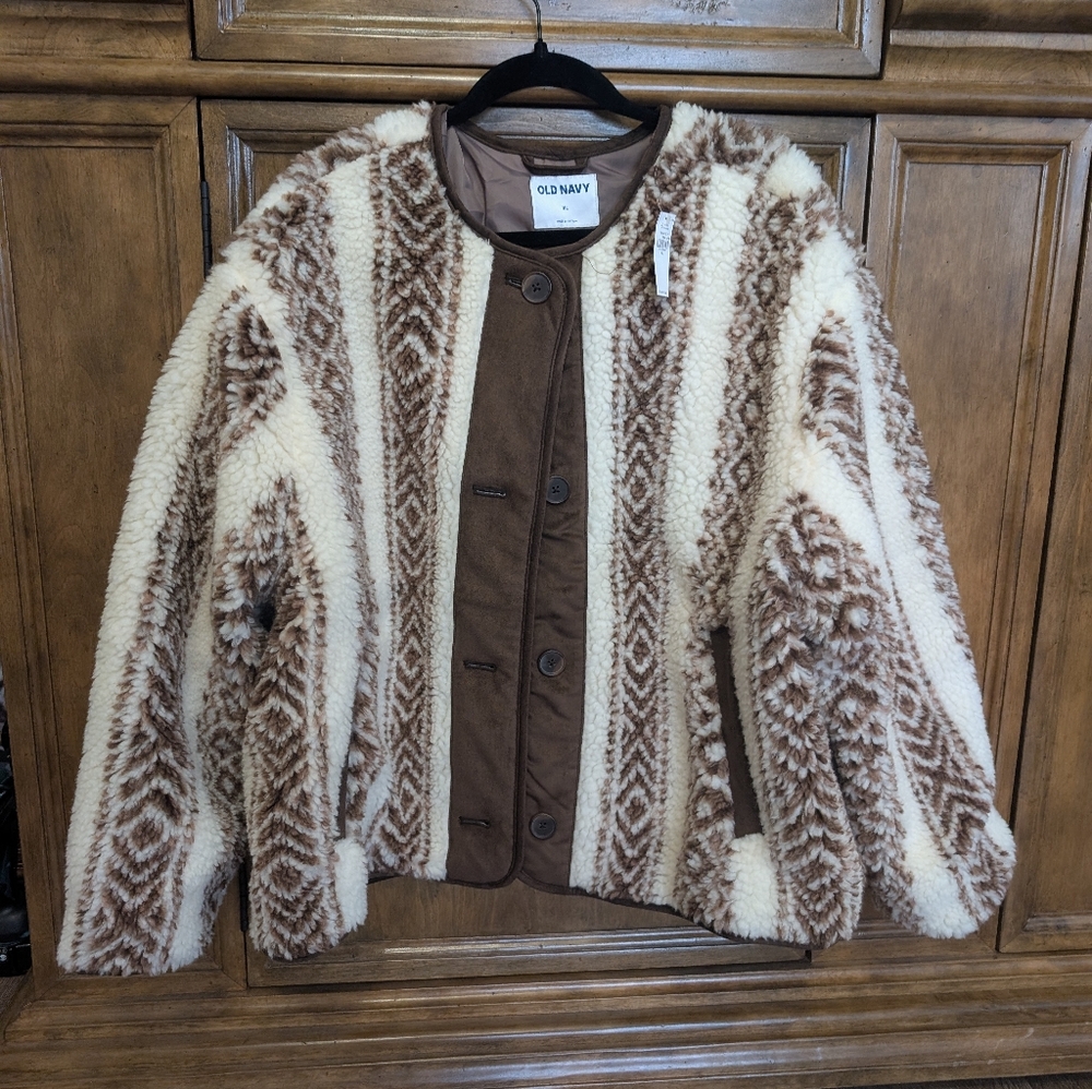 Old Navy Shearling Jacket NWT - image 8